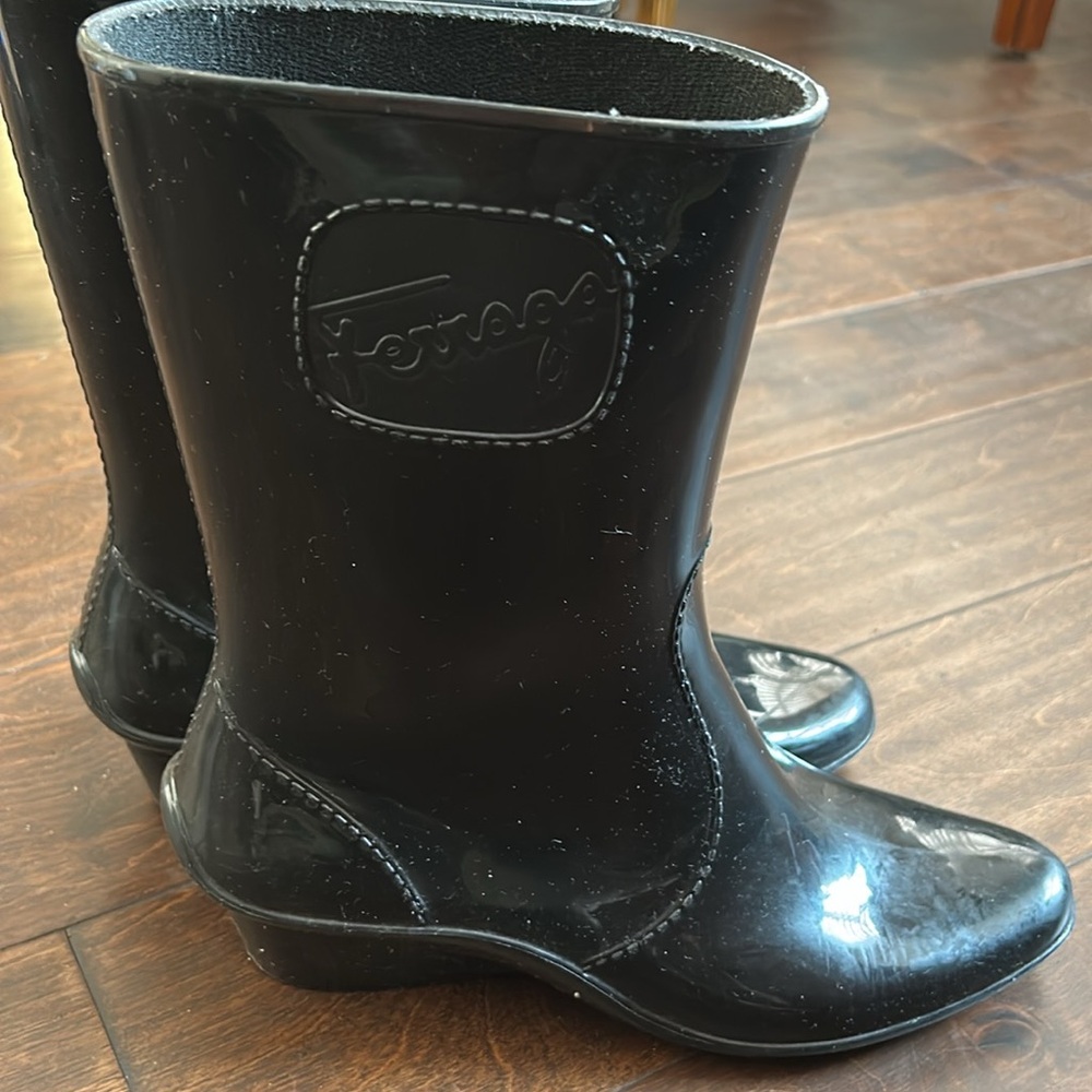 Salvatore Ferragamo Mid-Calf Rain Boots Women's Size 8 Logo Rubber Sole Black